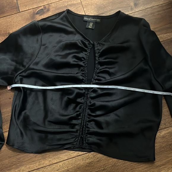 HOUSE OF HARLOW 1960 Revolve Black Satin Long Sleeve Blouse Top Size Medium - Picture 10 of 11